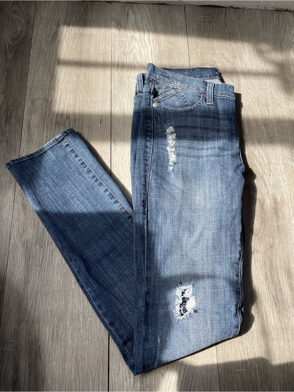 Rock & Republic Women's Skinny Jeans - Medium Blue with Distressing